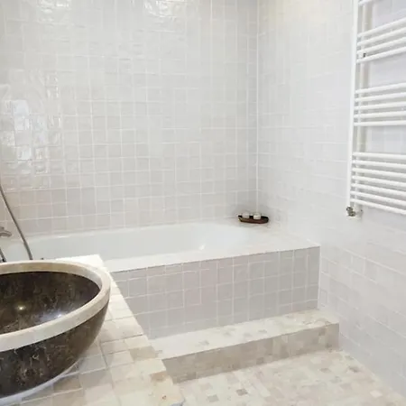 Gaztelu Apartman